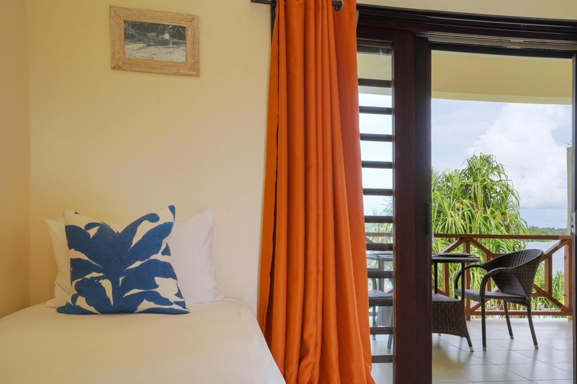 Nasama Resort Port Vila Esterno foto